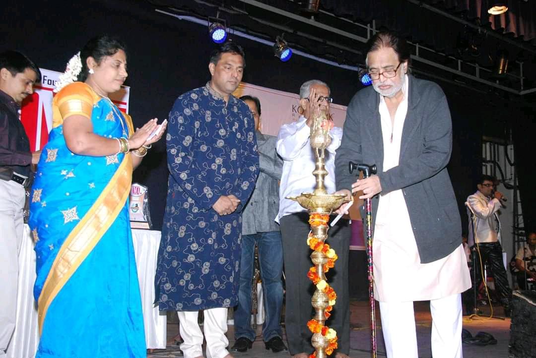 Bandish Foundation students felicitated by celebrity guest