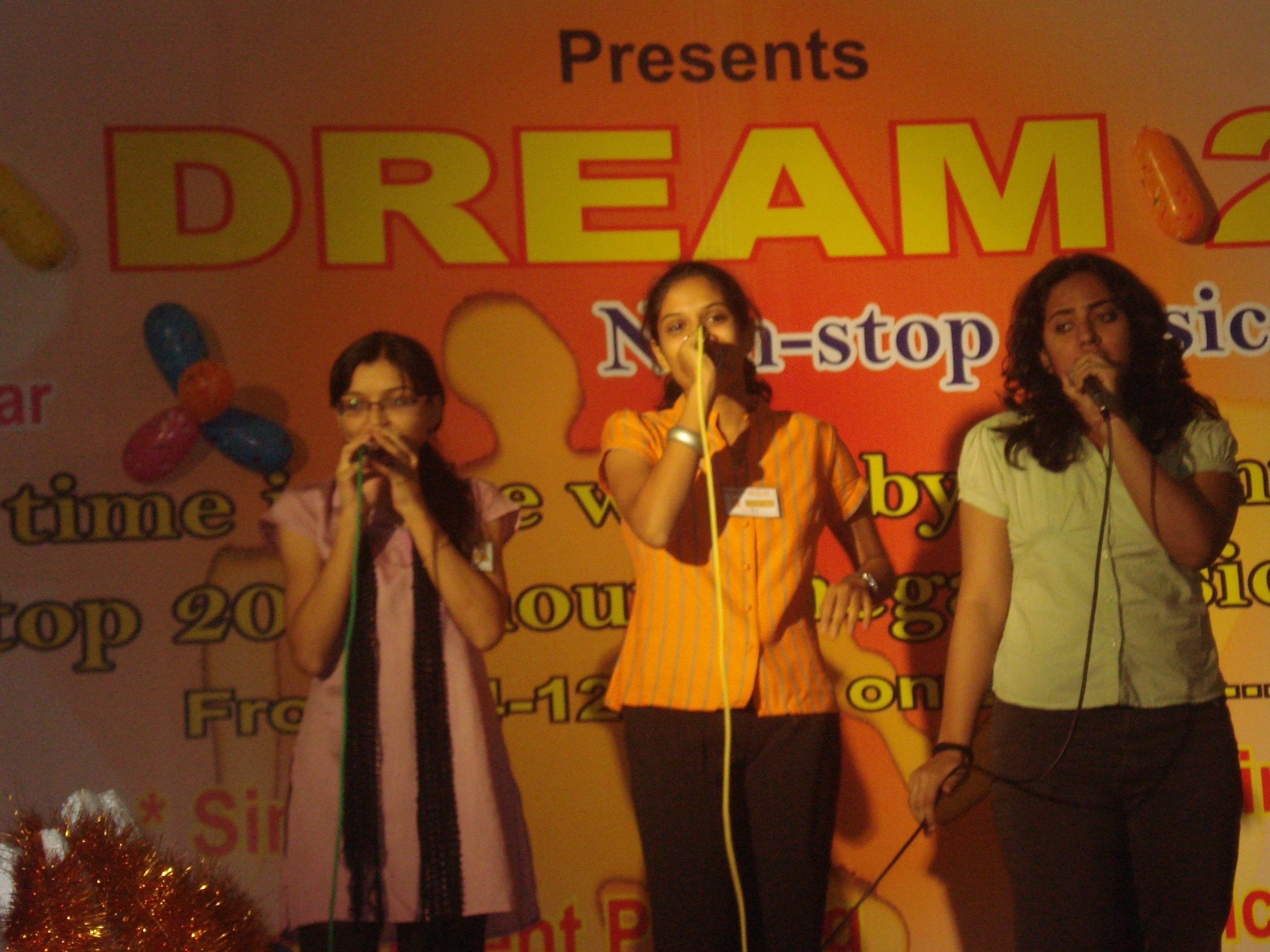Dream 2008 - Photo 2